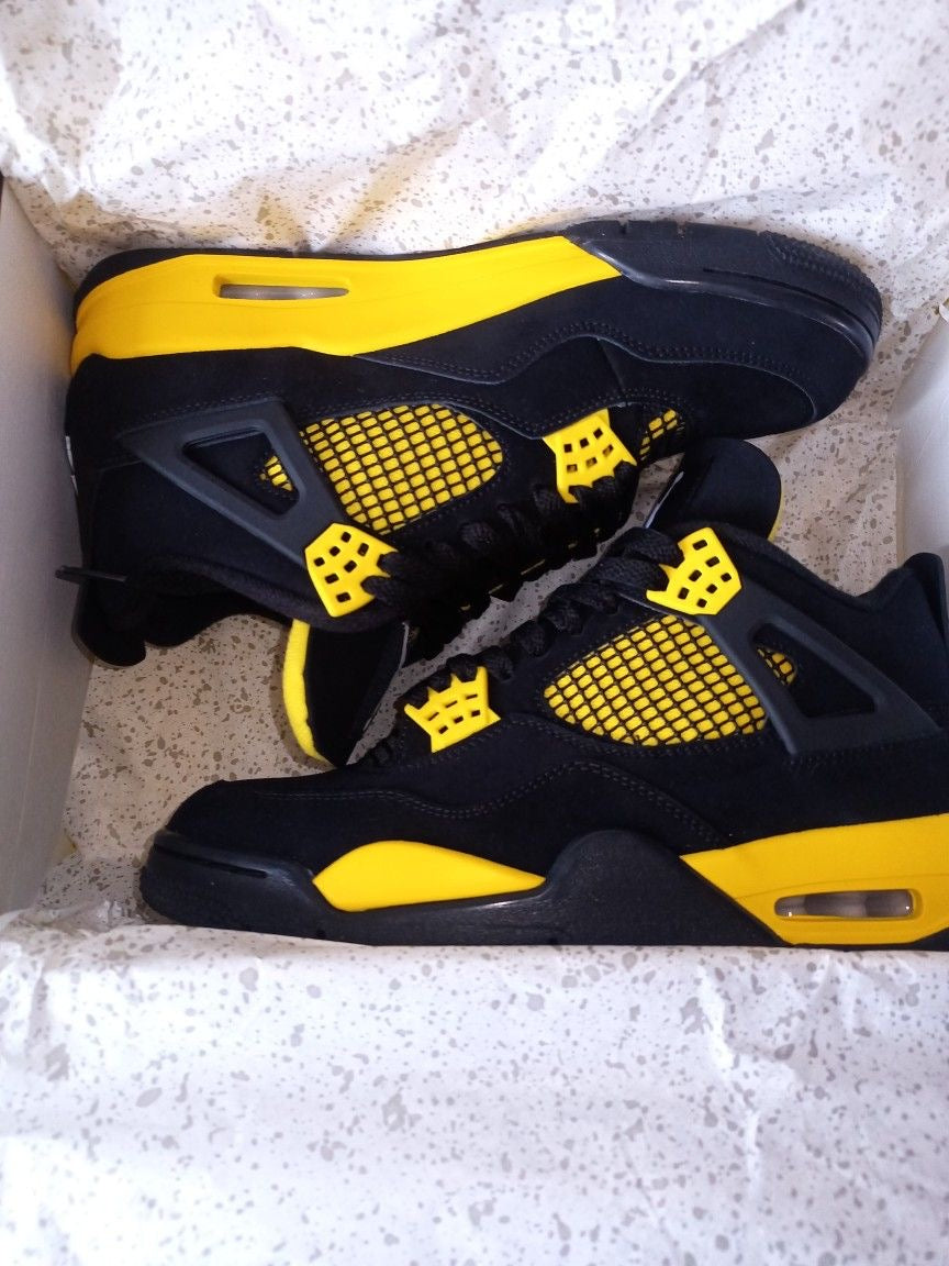 Jordan retro 4s yellow thunder