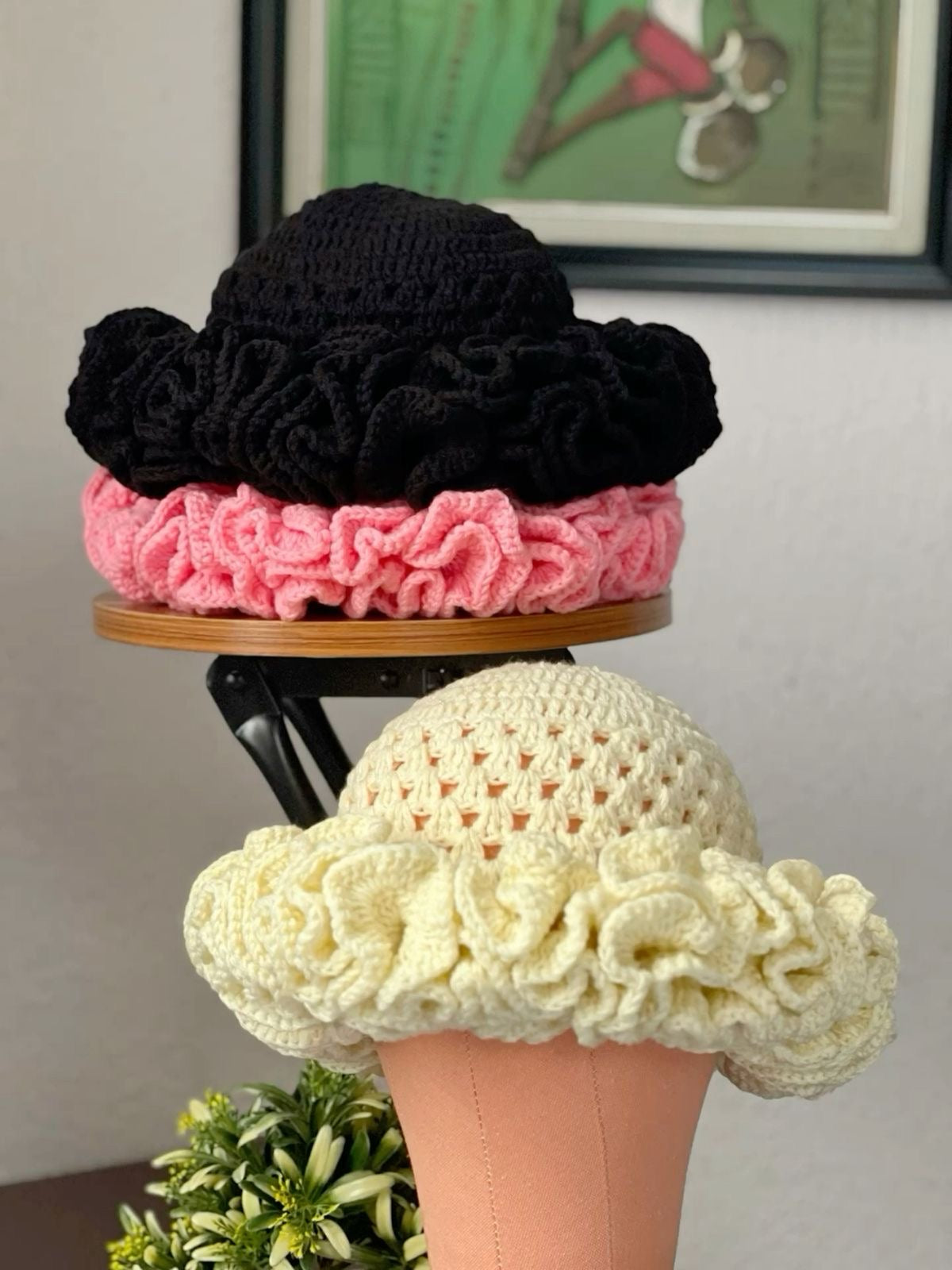 Crochet Ruffle Bucket Hat - Super Thick Ruffle black