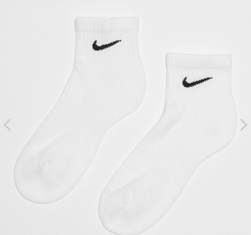 Winter Women Platform Boots x Free Nike socks