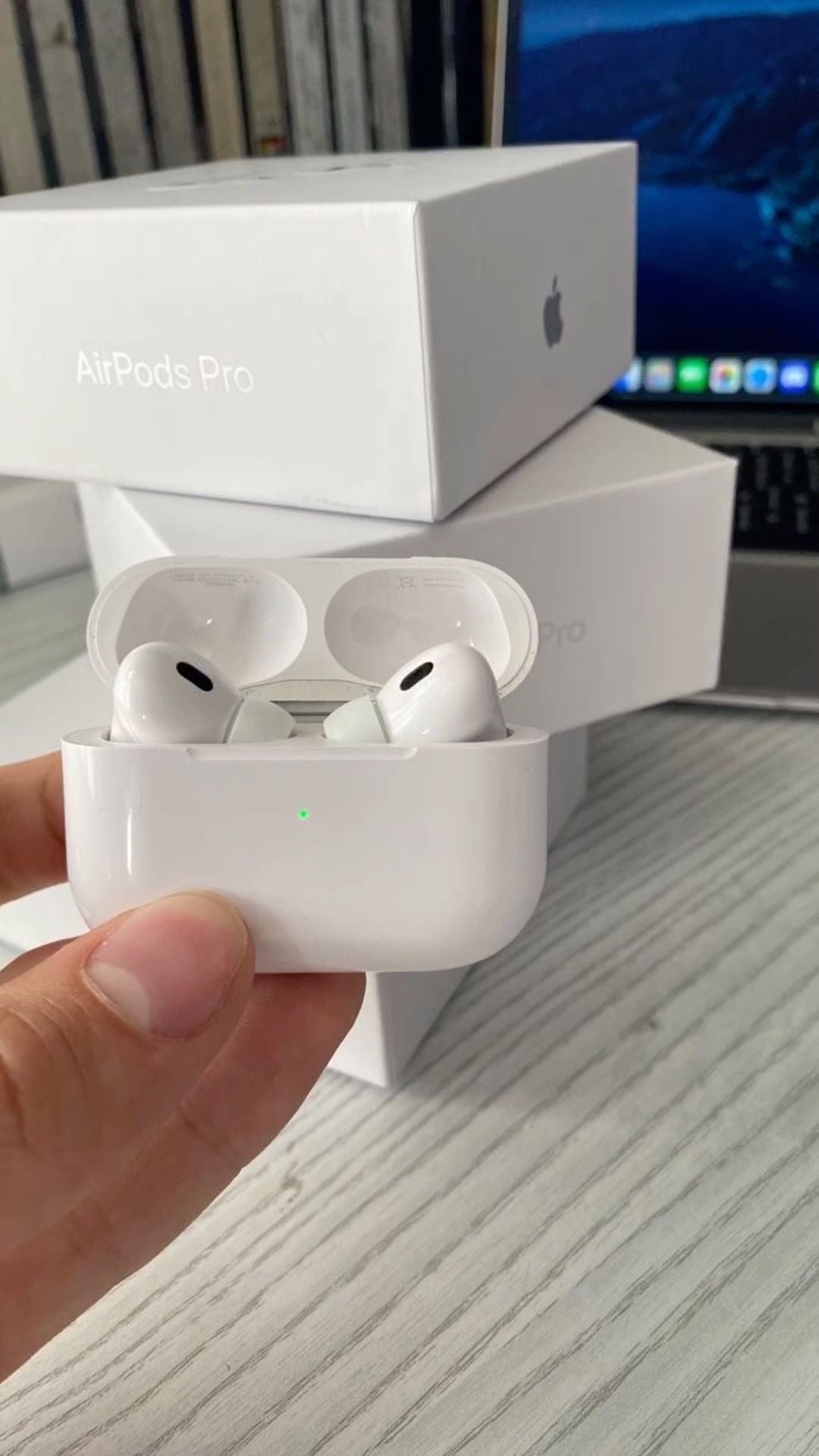 Airpods pro 1st gen (Authentic)